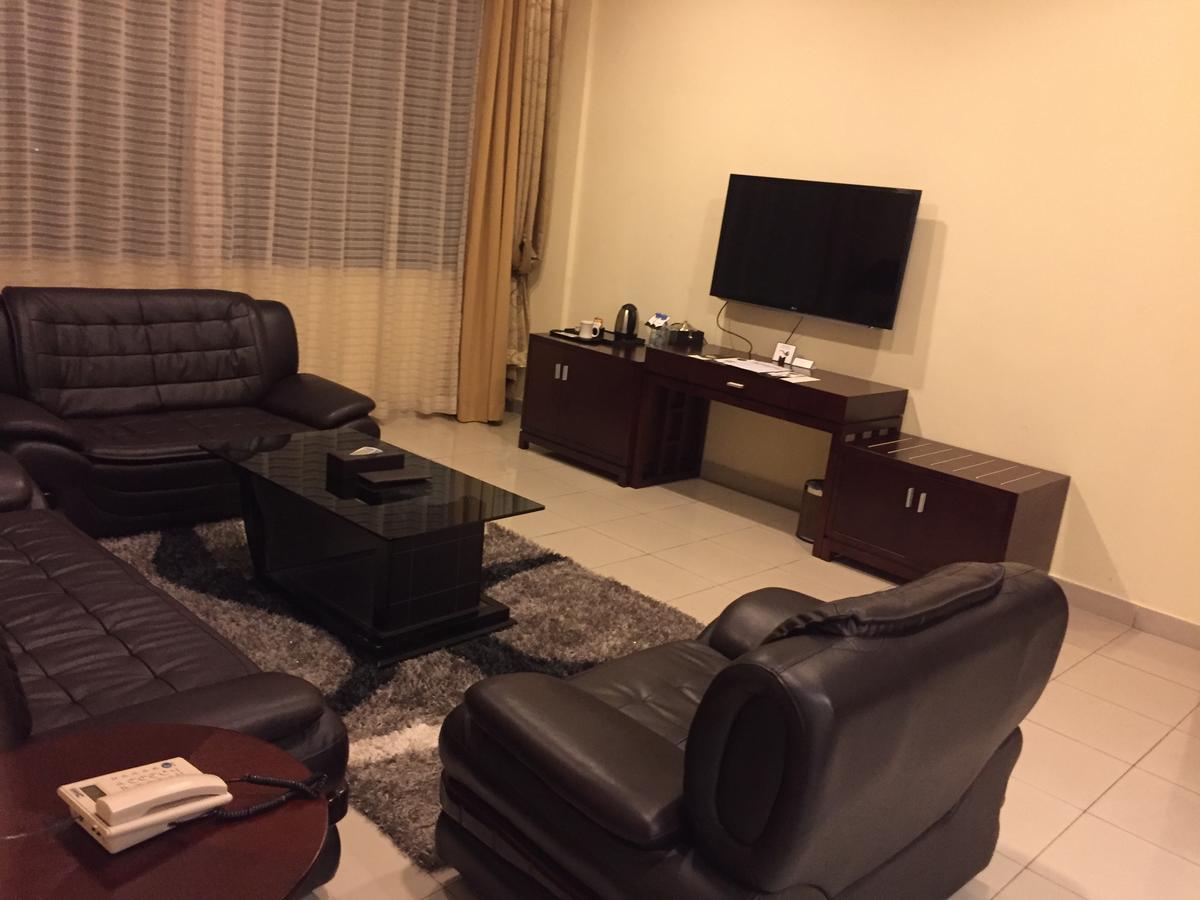 Royal Grand Hotel Monrovia Exterior foto